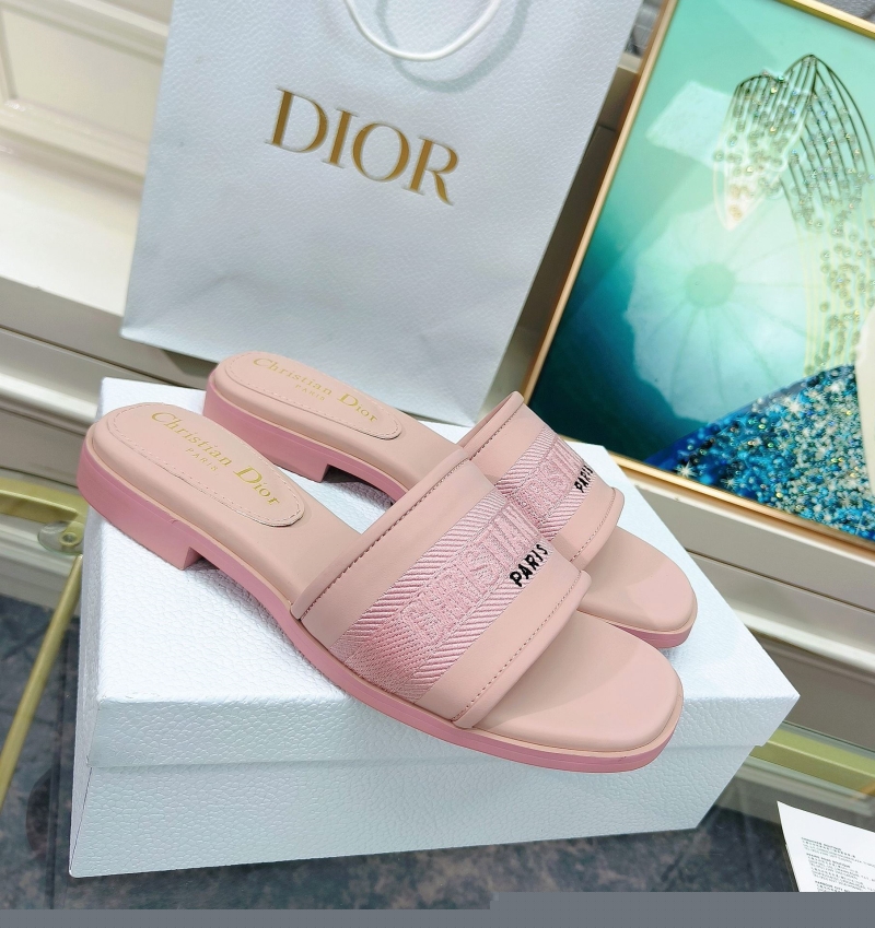 ch**an D*or slippers